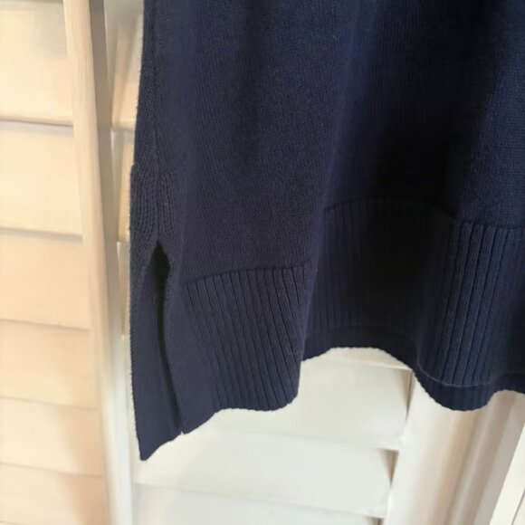 Naturals D & Co Navy Hooded Top Size Medium - Picture 4 of 7